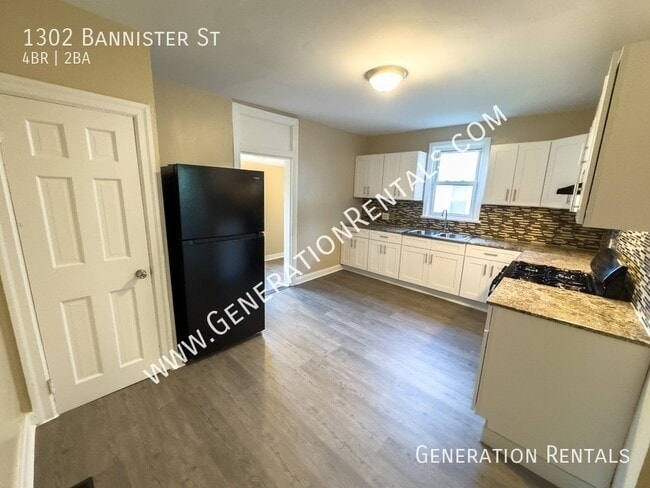 Photo - 1302 Bannister St