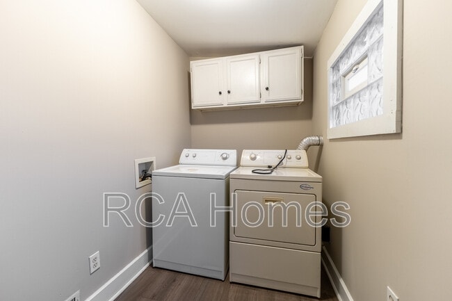 Photo - 704 Sanders St