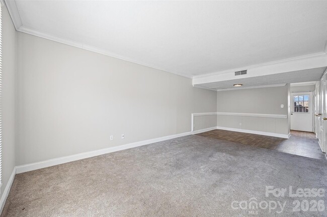 Photo - 7906 Oak Meadow Ct