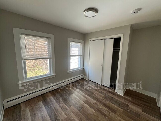 Photo - 36 N. Third Ave Unidad Second Floor