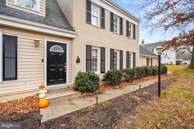 Building Photo - 13625 Middlevale Ln