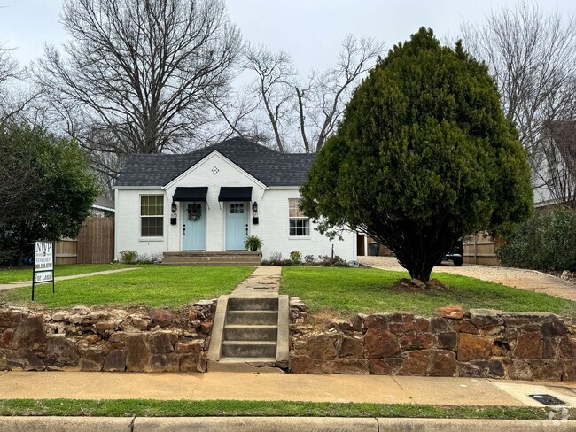 Building Photo - 613 Lindsey Ln Rental