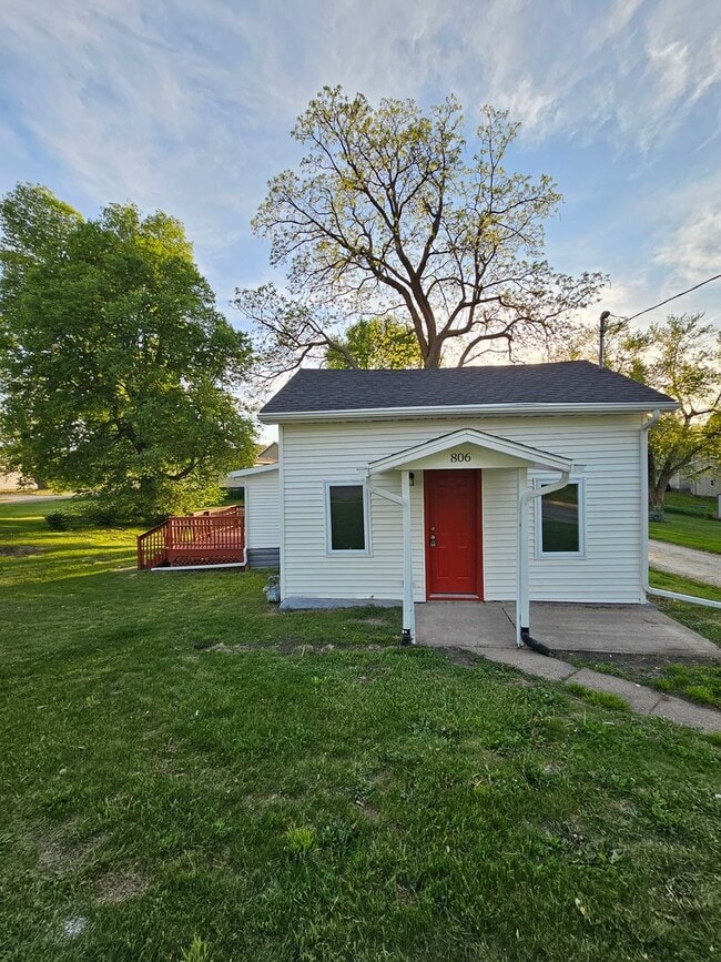 2 Bedroom 1 Bath Home - 2 Bedroom 1 Bath Home