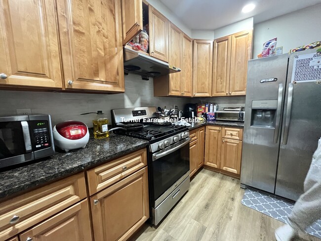 Photo - 129 Cedar St Unidad 3