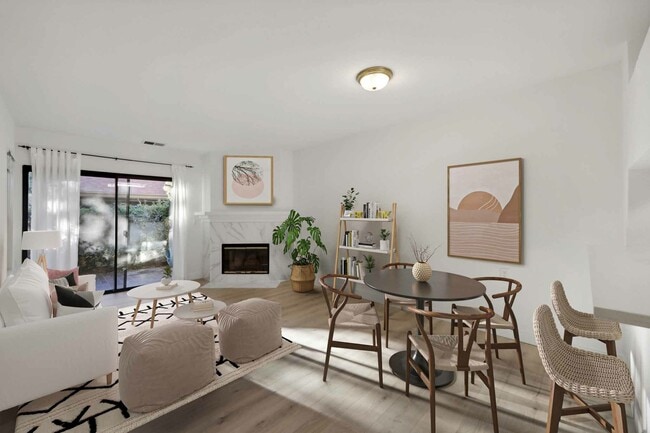 Photo - 413 N Villa Way