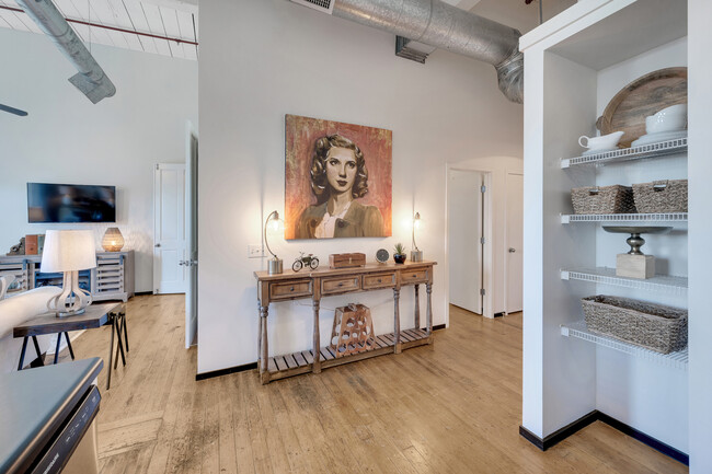 Model Kitchen/Entry - Enterprise Mill Residential Apartments