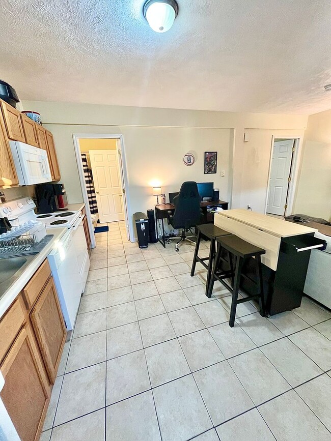 Photo - 626-628 Valentine St Unit 626