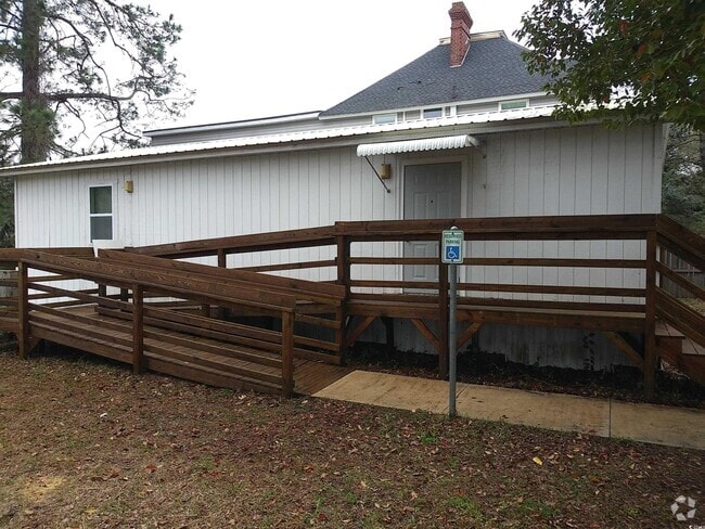 Building Photo - 1415 Winyah St Rental
