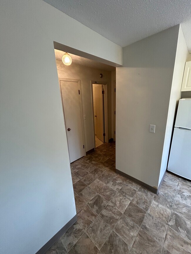 Photo - 3104-3104 Victoria Ave Unit 205