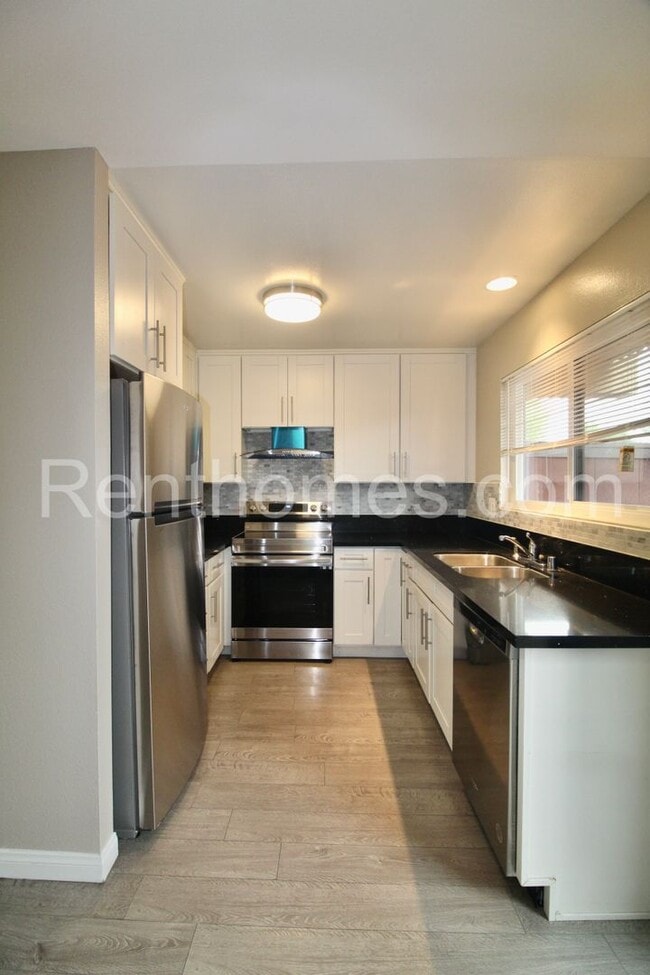 Photo - 9405 Gold Coast Dr