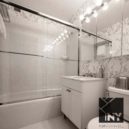 45 William St Unit 1712