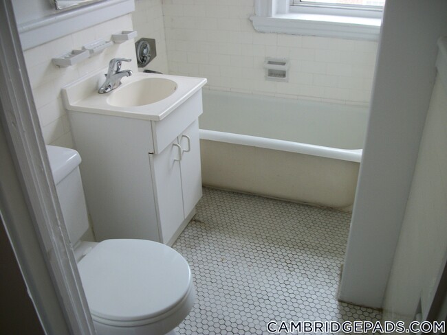 Photo - 20 Chauncy St Unidad 12A