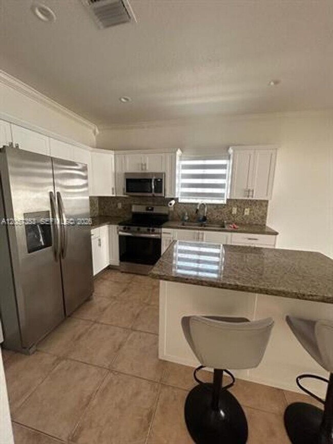 Photo - 9117 NW 169th St