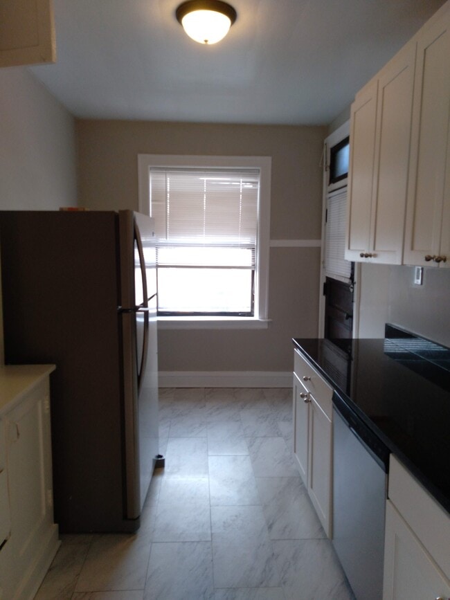 Photo - 230 Elmwood-3S Unit 3S