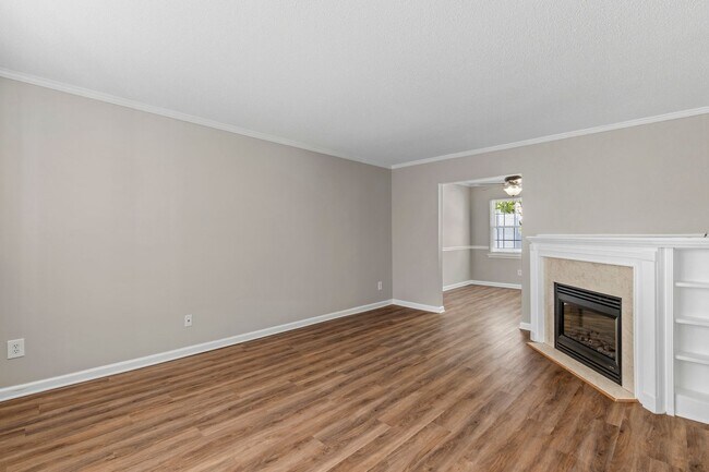 Photo - 4731 Tower Rd