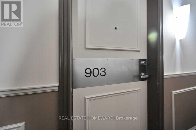 Photo - 7 Bishop Ave Unité 903