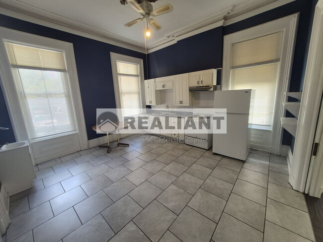 Photo - 716 Lewis St Unit Apartment 2