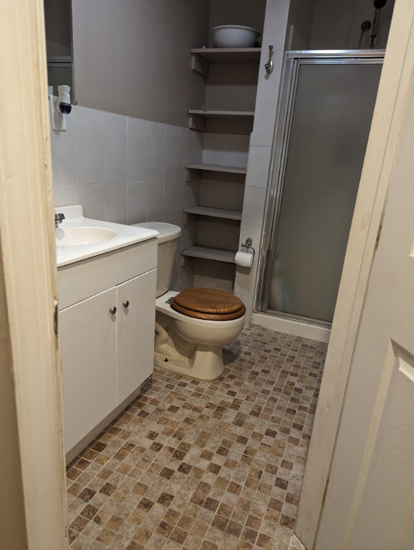 Photo - 116 Eton Ct Unit Downstairs