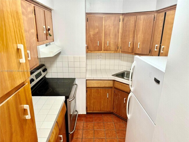 Photo - 1430 Brickell Bay Dr Unit 301