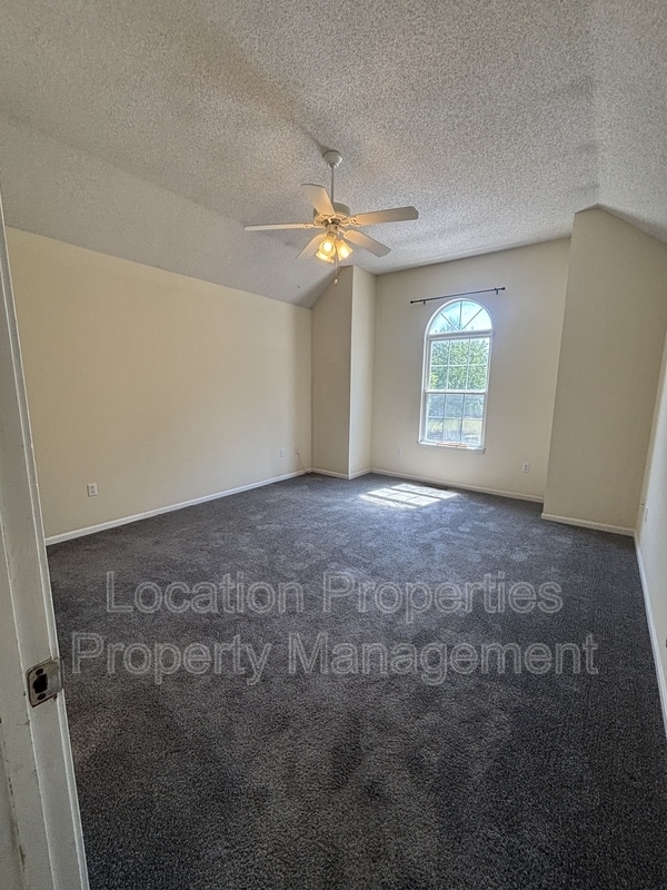 2410 Lancaster Dr