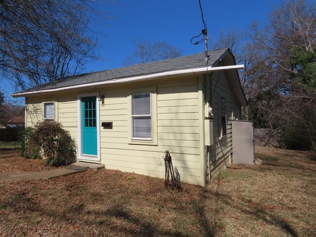 Photo - Quaint 1 Bedroom 1 Bath off S. Donnybrook