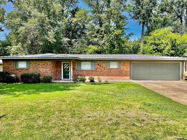 Building Photo - 3801 Jan Ave