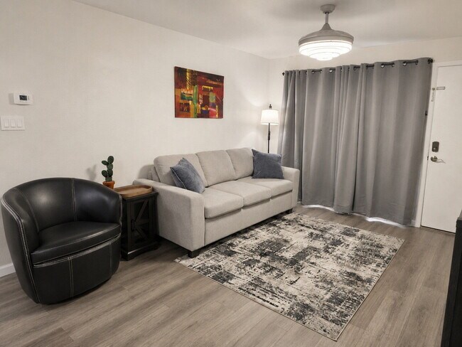 Photo - "Chic & Cozy 2-Bed, 2-Bath Furnished Retreat with Granite Elegance in Glendale Steps from Banner ... Unit 2100