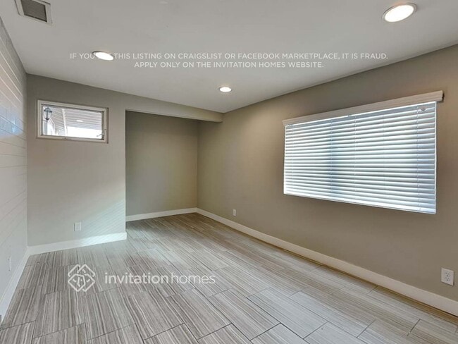 Photo - 1539 W 7th St