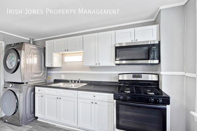 Photo - 1305 Bailey Ave Unit Upper Front