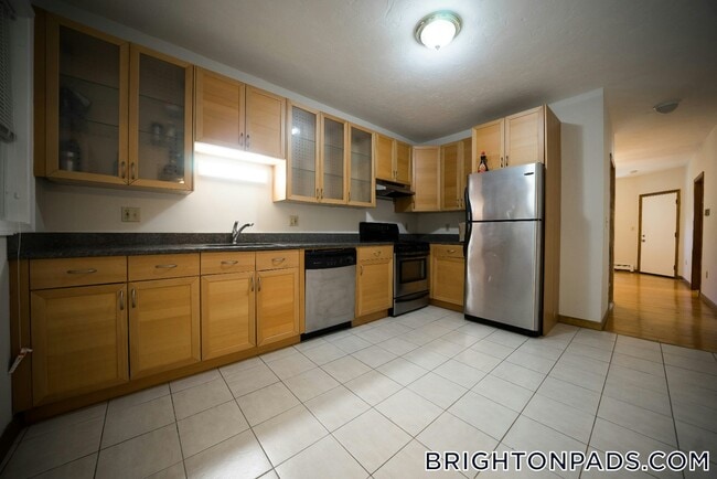 Photo - 95 Kilsyth Rd Unit 1