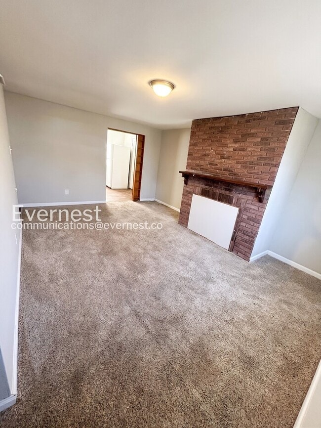 Photo - 344 Midridge Dr