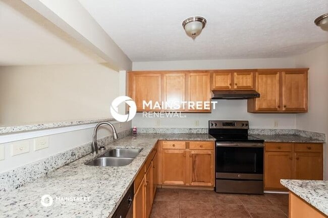 Photo - 4 Bedroom Pet-Friendly Home in Charlotte, NC with Main Street Renewal