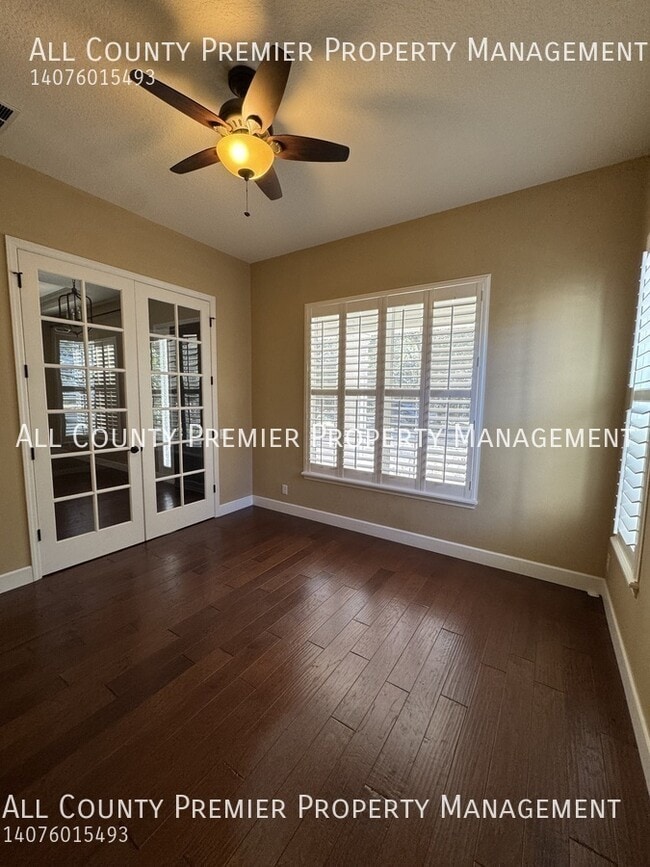 Photo - 203 Spalding Way