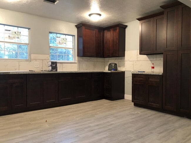 Photo - 3031 Groton Dr