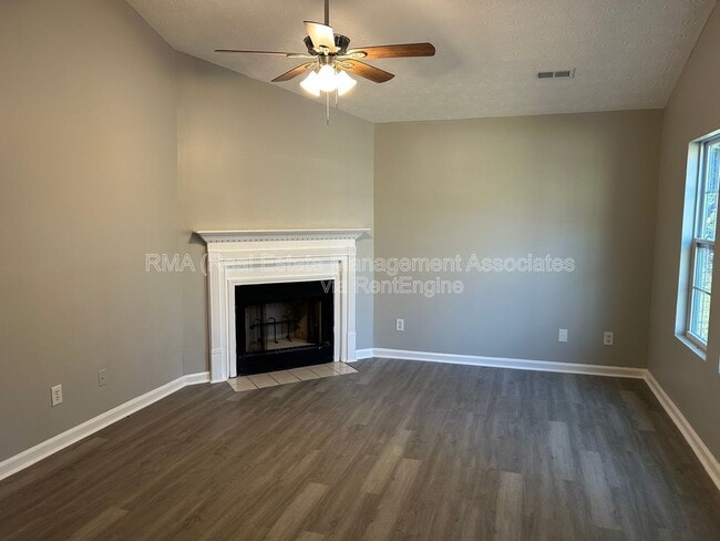 Photo - 82 Crystal Brook