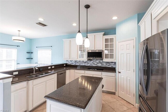 Photo - 2201 Cape Heather Cir