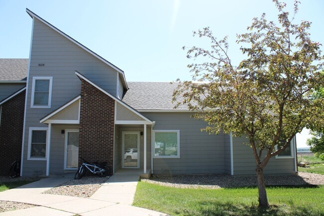 Building Photo - 1604 N 4th St Unit 6