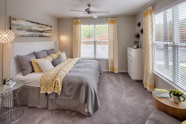 Capital Creek at Heritage Apartments