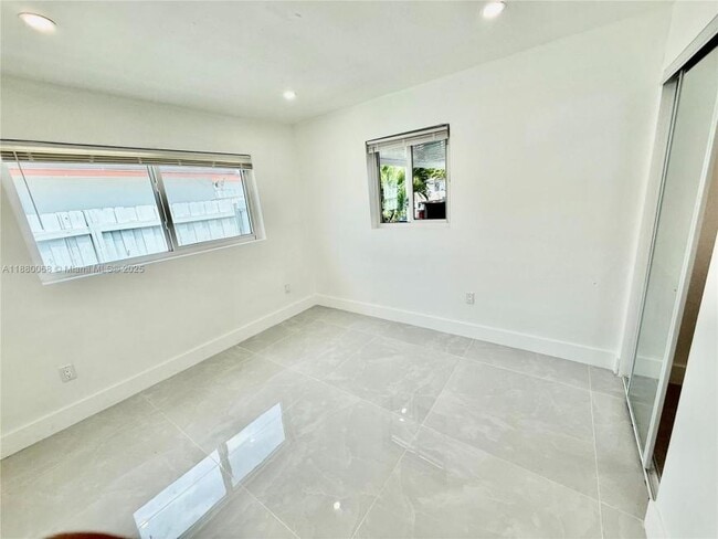 Photo - 3 bedroom in Miami FL 33142