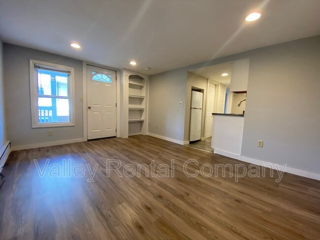 Photo - 66 Lyman St