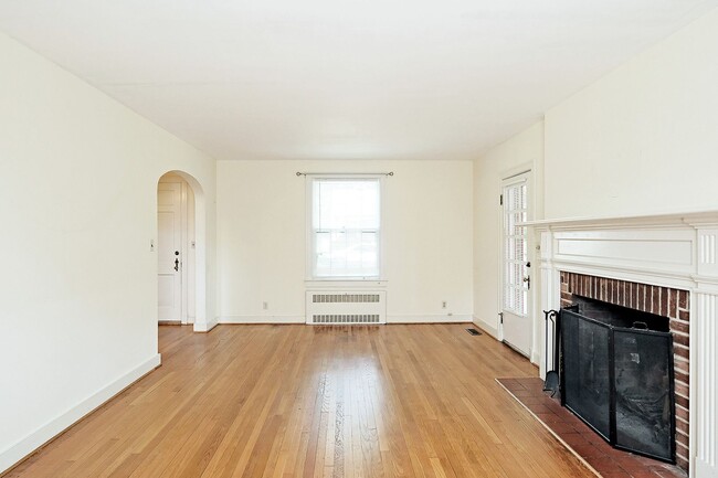 Photo - Scottsville Charm! Move-In Ready Home Near Library, Brewery & James River
