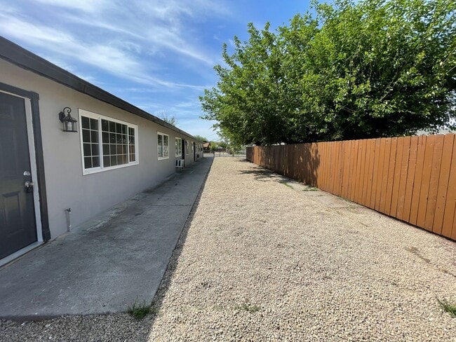 4357 College Way Unit 4