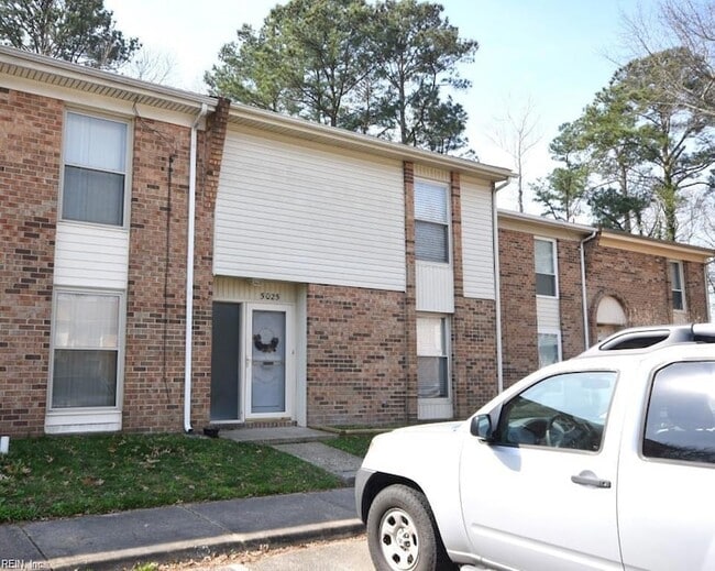 Building Photo - 5025 Eaton Ct Rental