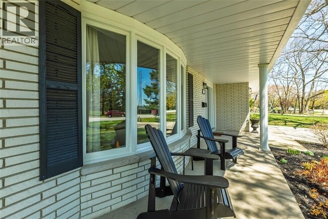 Photo - 1614 Blackwell Rd