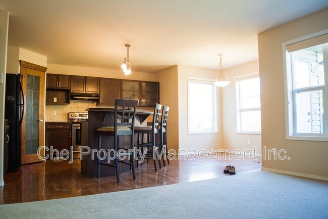 Photo - 4314 McMullen Way SW