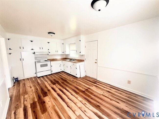 Photo - 2706 Jackson St