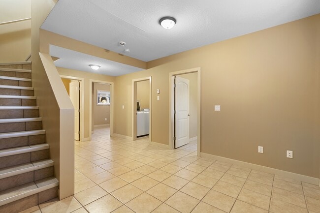 Photo - 9205-9293 93 Ave Unit 104
