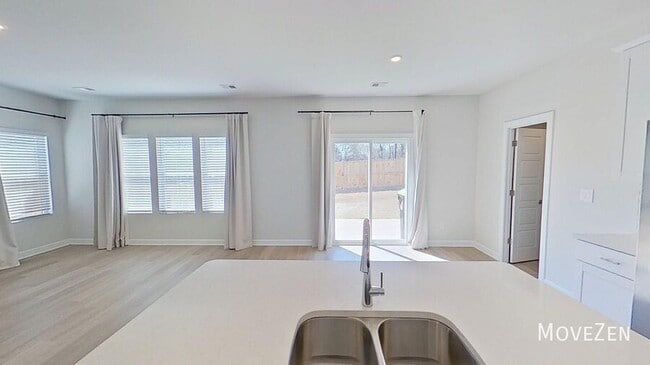 Photo - 269 Lavinia Cir