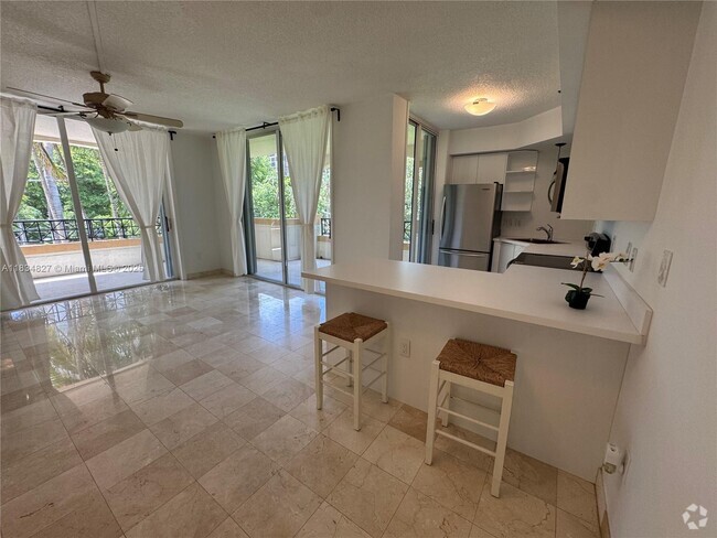 Building Photo - 1834 Brickell Ave Unit 32 Rental