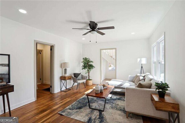 Photo - 1687 Porter Dr NW